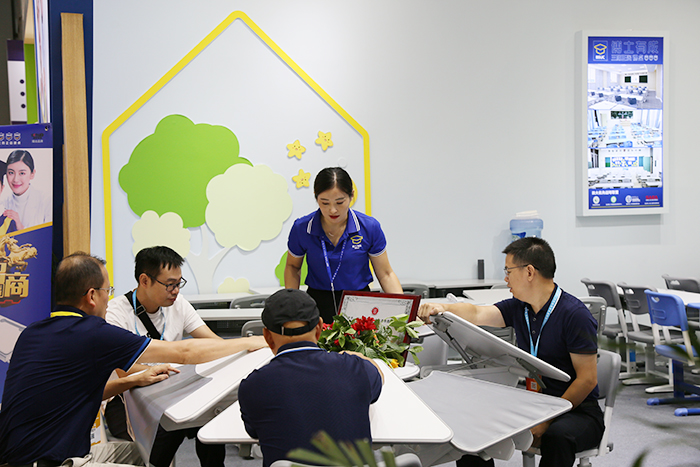 同心筑夢 科教領航｜博仕有成攜三防正姿普及方案亮相2019深圳教育裝備博覽會(圖3)