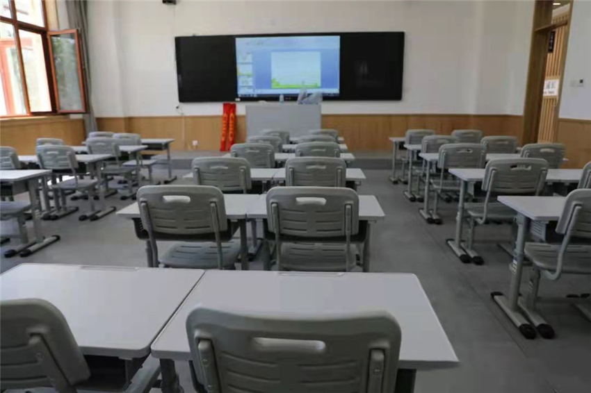 博仕有成課桌椅進駐唐山西那母君華小學(xué)(圖4)